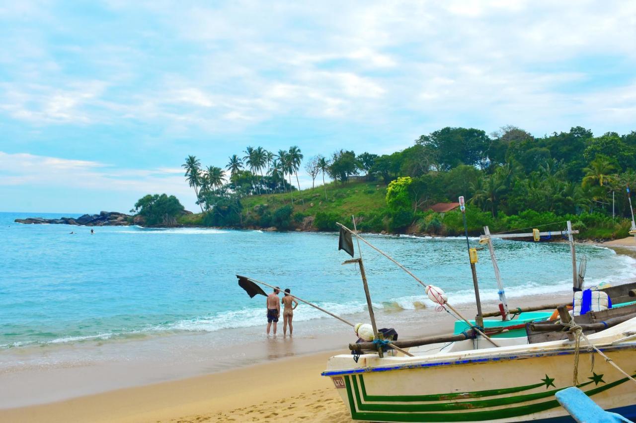 Anb Surf View Hotel แทนกาลเล ภายนอก รูปภาพ