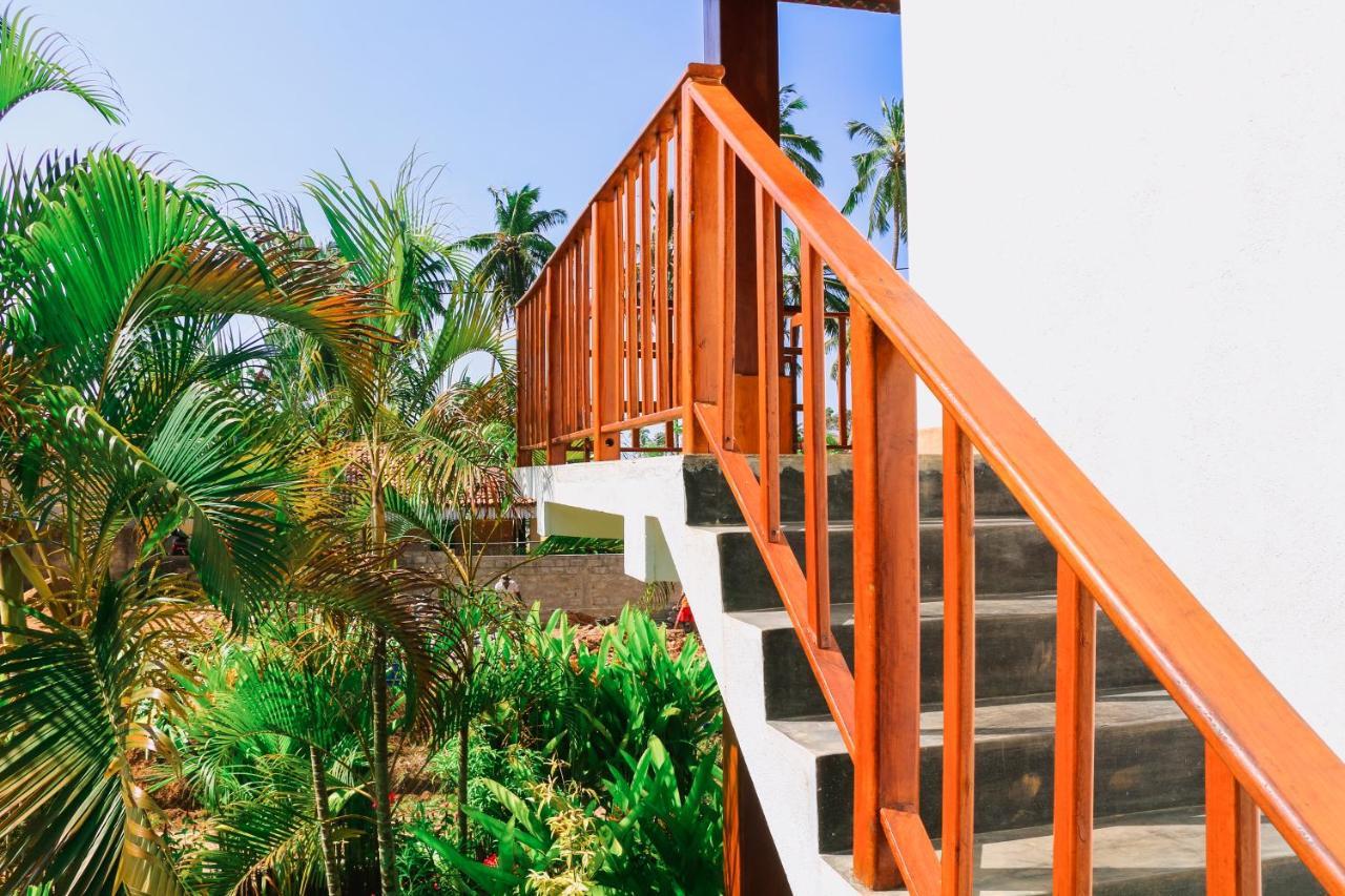 Anb Surf View Hotel แทนกาลเล ภายนอก รูปภาพ